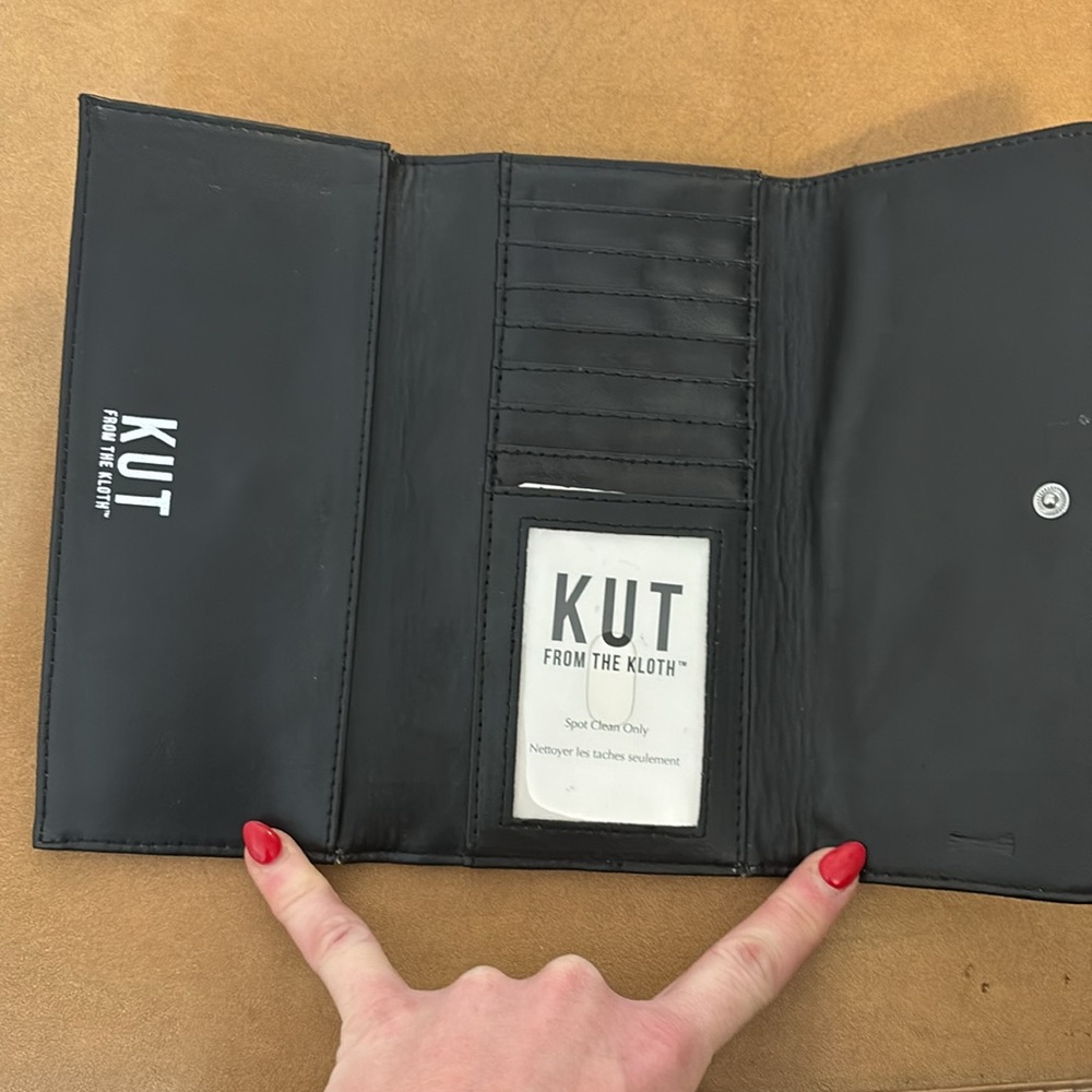 Kut from the Kloth black and white striped snap wallet - Picture 5 of 5